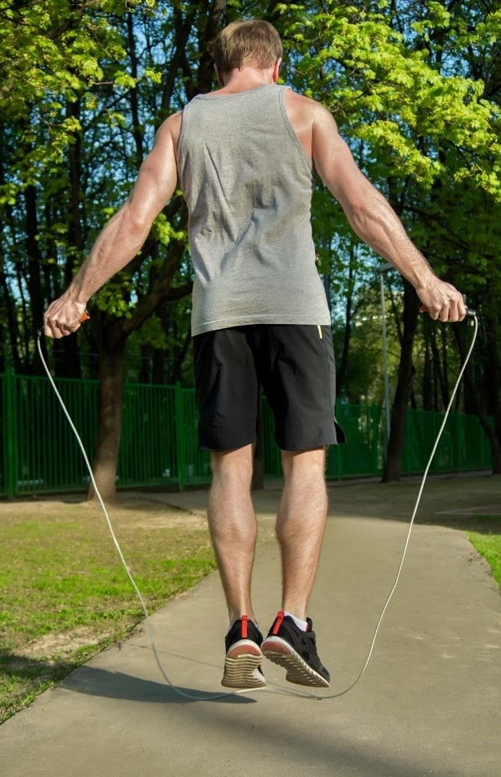 How Many Skipping Per Day to Lose Weight? - Man Matters