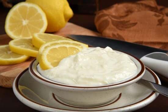 Lemon Juice and Curd Remedies for Dandruff