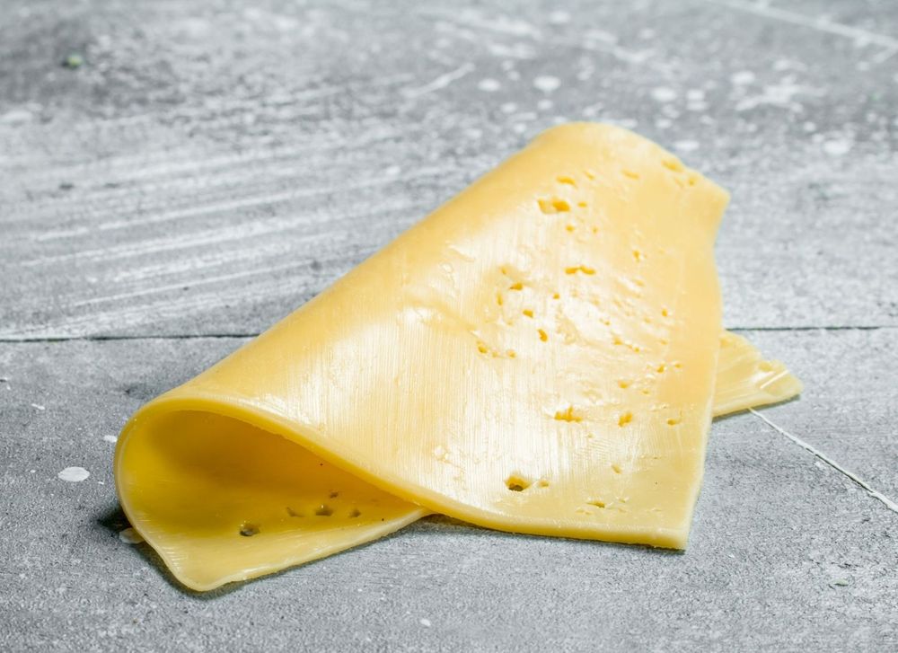 Is Cheese Good for Weight Loss? Here's What Nutritionists Have to Say!