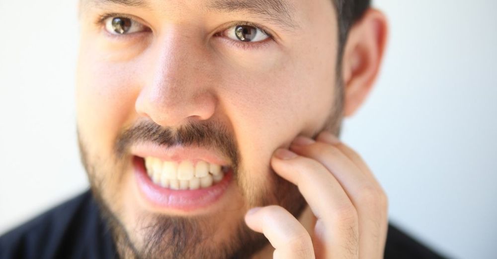 Itchy Beard Causes, Treatment & Home Remedies | Man Matters
