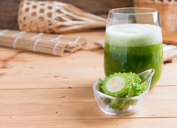 karela-juice-benefits-side-effects-how-to-make-it